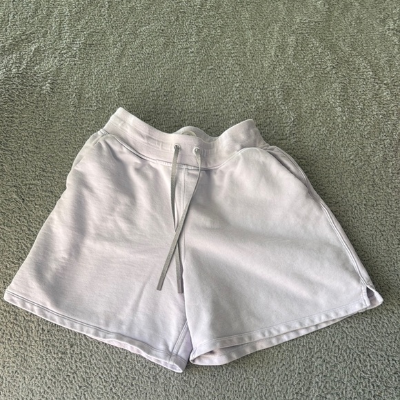 Lululemon All Yours High Rise Short size 
Lavender Dew 6 - Picture 1 of 7